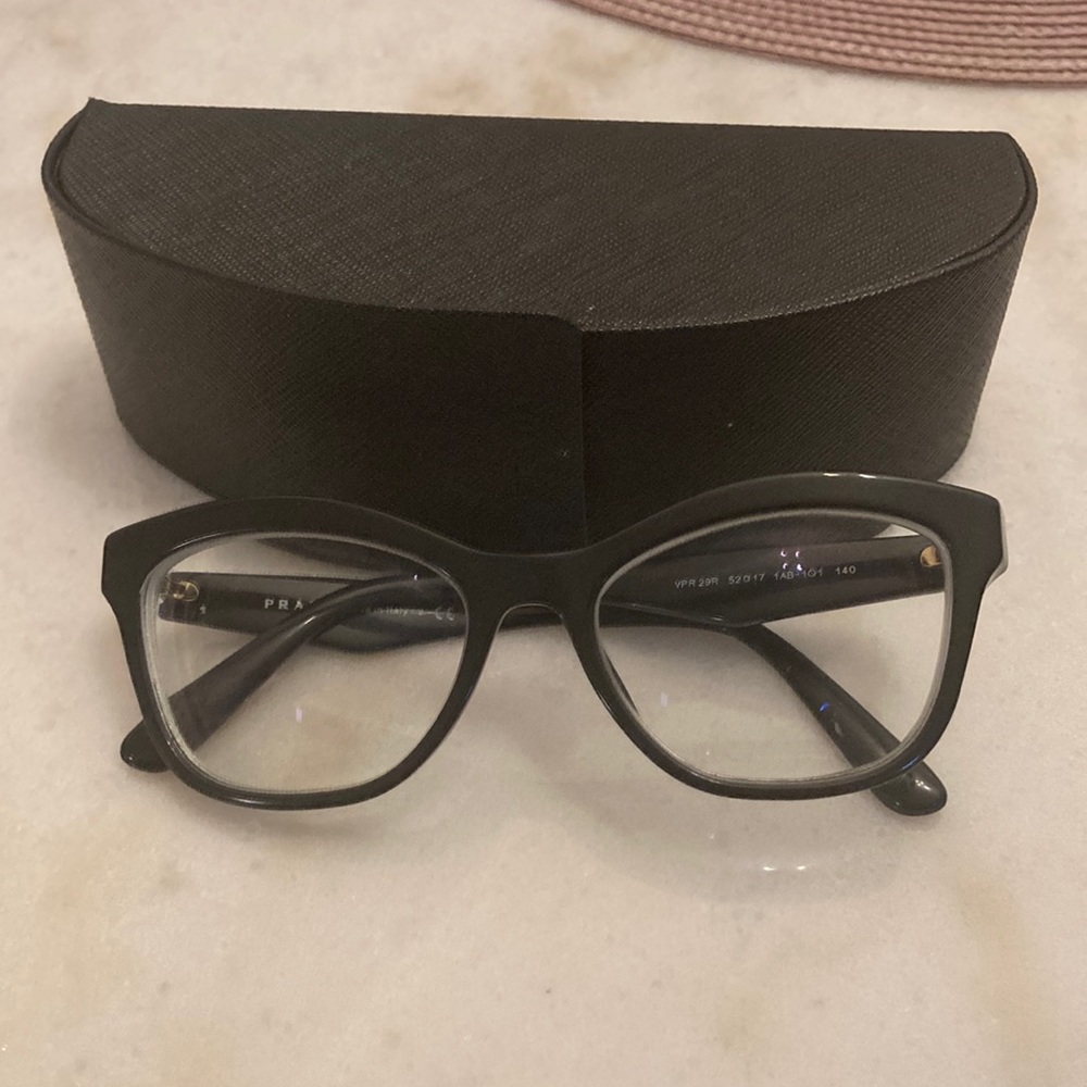 Prada frames